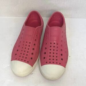Native Pink Jefferson Slip on Shoes Size J1